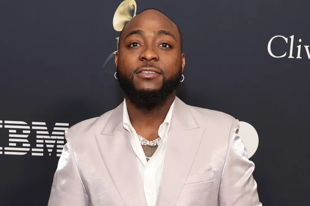 Davido pulls out of London show over dispute with organiser