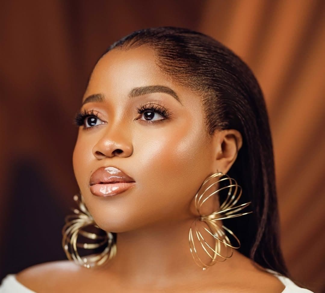 See why Veekee James dragged someone online 