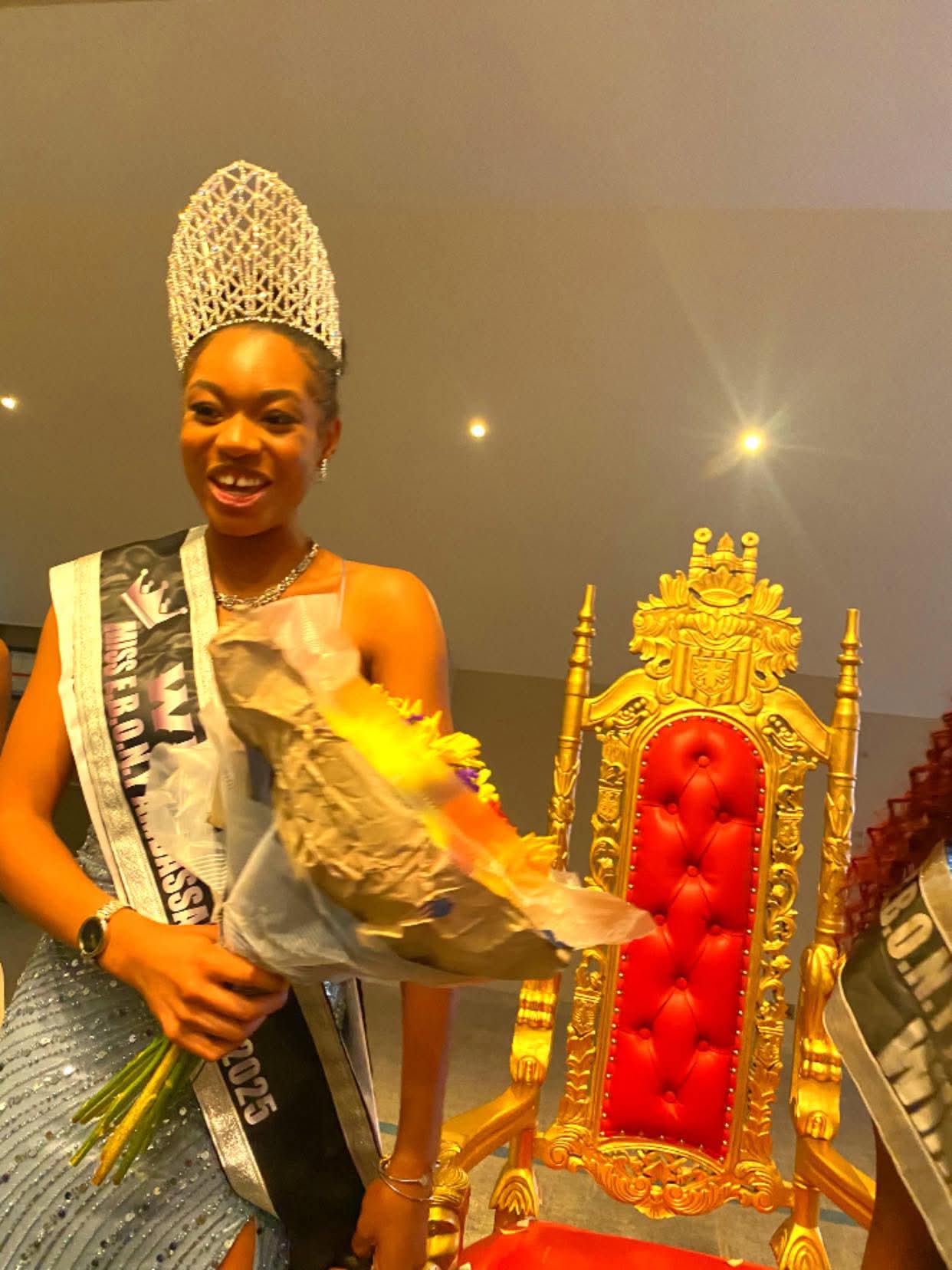 Teen Queen with a mission: Chidera-Treasure crowned Miss Ebony Ambassador By Queen Phillips 