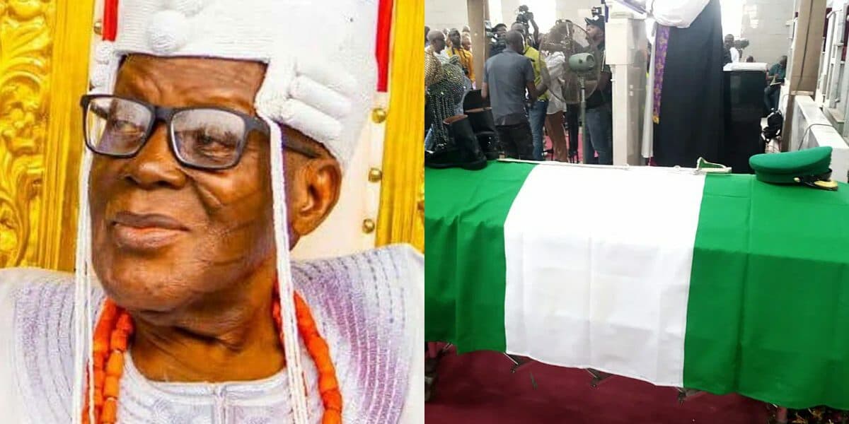Olubadan Olakulehin Laid to Rest with Full Military Honours