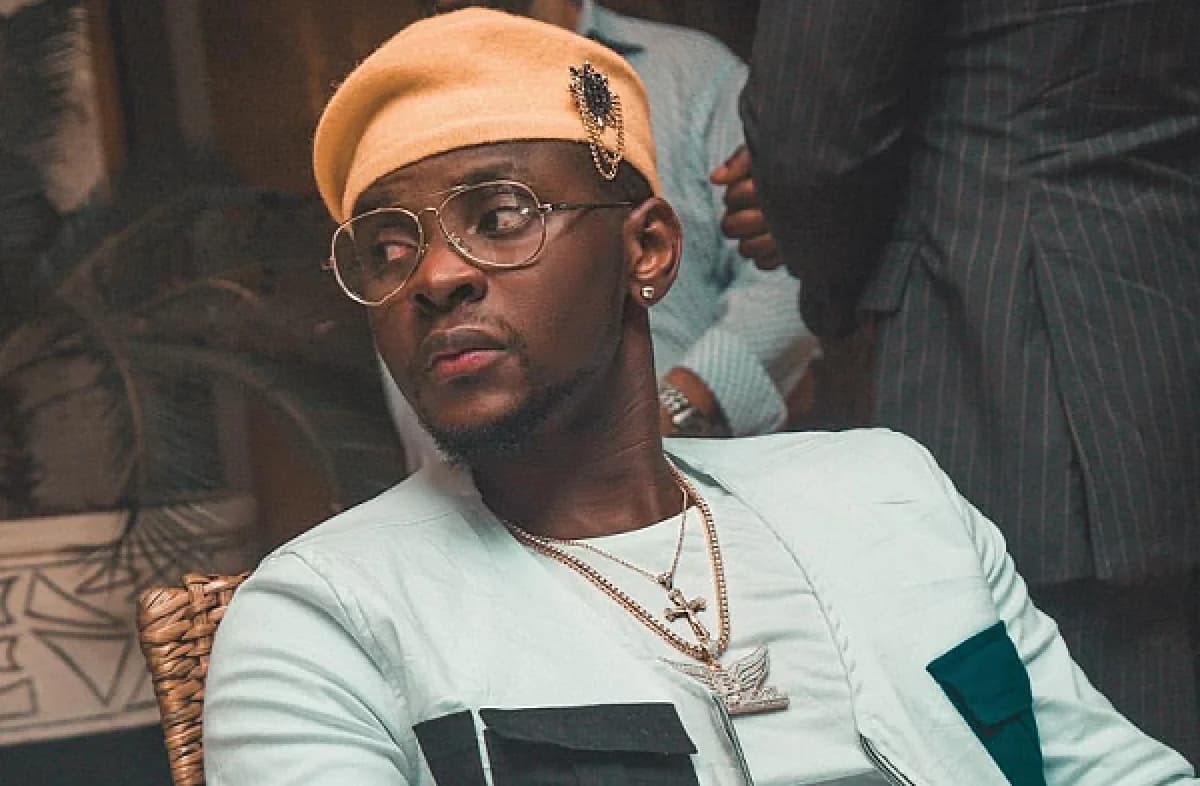 Kizz Daniel Denies Account Freeze, Labels Viral Report False
