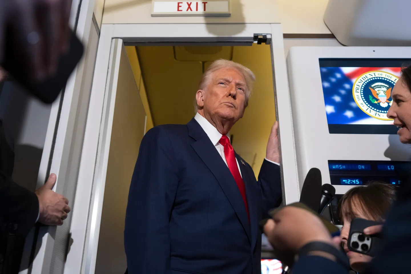 Trump threatens US military action in Nigeria over alleged Christian killings