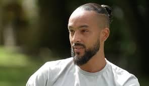 Theo Walcott Names Man City, Aston Villa as Arsenal’s Title Rivals