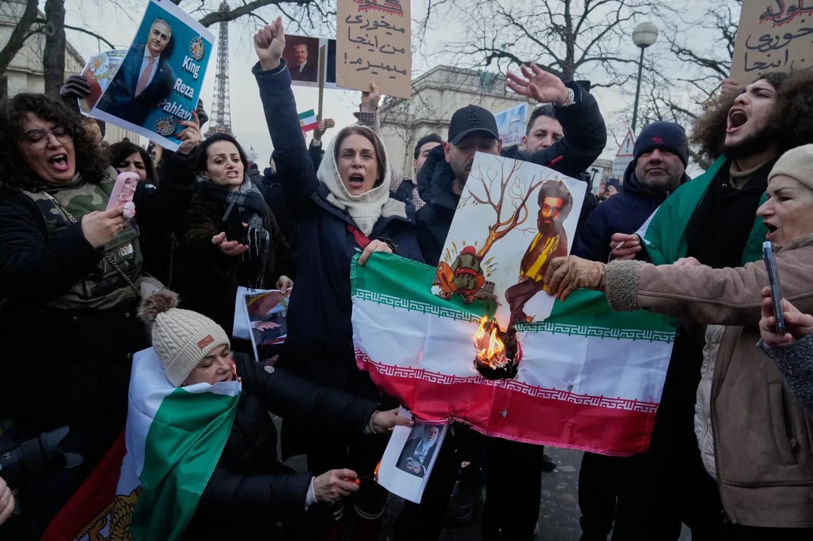 China Opposes U.S. Military Intervention in Iran Amid Nationwide Protests