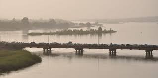 FG Bans Sand Mining Near River Niger to Protect Niger Bridges