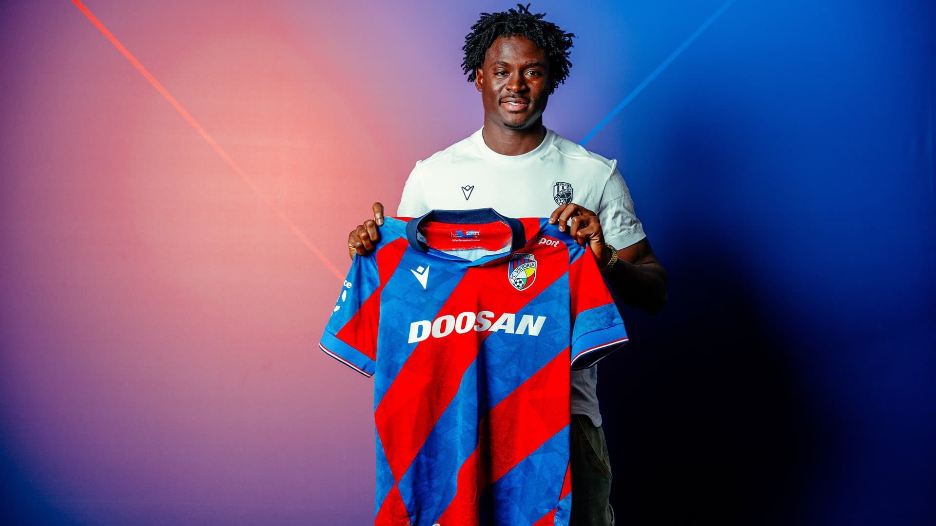 Viktoria Plzen Sign Nigerian Striker Salim Fago Lawal