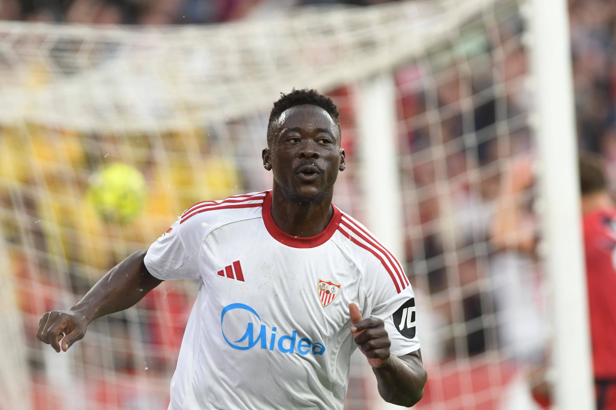 Akor Adams Shines as Sevilla Edge Atletico Madrid in Hard-Fought Victory