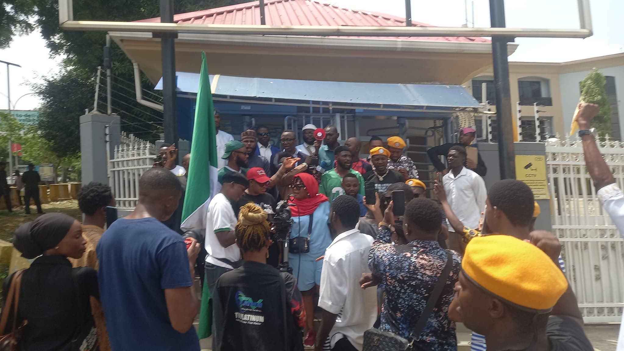 Sowore Leads Protest at MTN Abuja Office Over Rising Tariffs, Poor Service