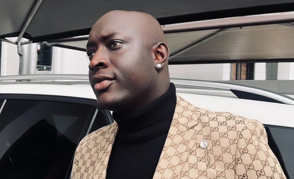 Carter Efe Challenges Wizkid To Celebrity Boxing Match