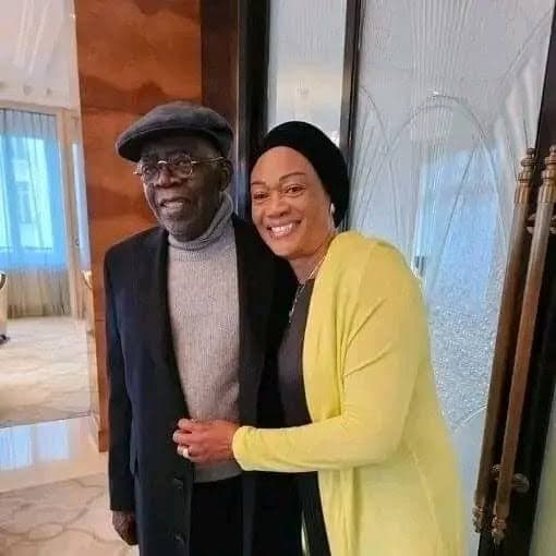 Tinubu Jokes, Calls First Lady ‘Iya Alakara’ at State House Event