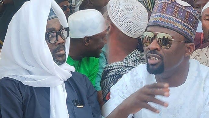 Pasuma, Taye Currency settle fight in Mecca